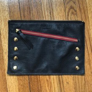 Hammit / edit clutch